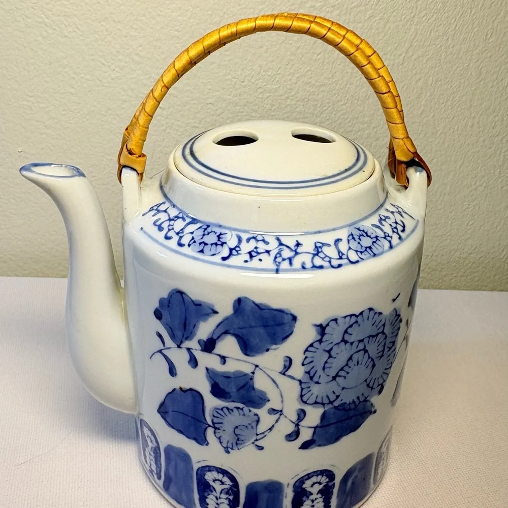 Vintage Ceramic Tea Pot with Double Handle Made in China 5.5 Inches Tall